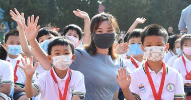 الصين تقر قانونا للحد من ضغط الواجبات المنزلية والدروس على الأطفال