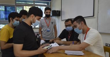 جامعة المنصورة تواصل تطعيم طلابها ضد فيروس كورونا .. صور