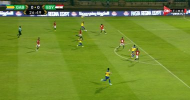 محمد الشناوى يحافظ على التعادل السلبى بين مصر والجابون بعد مرور 60 دقيقة