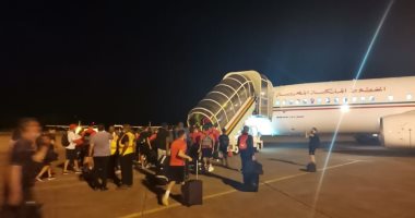 منتخب المغرب يغادر غينيا بسلام بعد تأجيل مواجهة تصفيات كأس العالم