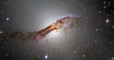 شاهد مجرة ​​Centaurus A الجميلة بكل مجدها الكونى