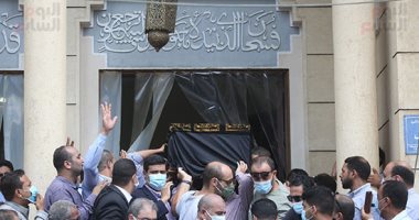 وداعا شهبندر التجار.. الآلاف من أهالي المنوفية يشيعون جثمان رجل الأعمال محمود العربي  