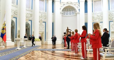 بوتين يكرم الرياضيين الحائزين على الميداليات الذهبية الروسية في طوكيو