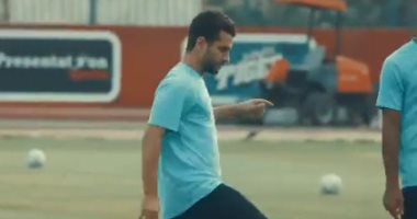 محمد محمود يعود لتدريبات الأهلى بعد غياب أكثر من عامين بسبب الإصابة.. فيديو