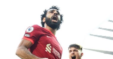محمد صلاح يسجل هدف ليفربول الأول أمام ليدز في الدقيقة 20.. فيديو