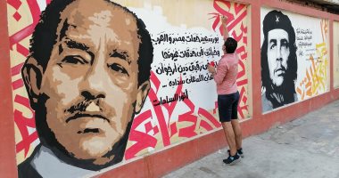 روعة الرسم.. "سنبل" يُبدع فى الجرافيتى على أسوار مدارس ببورسعيد.. فيديو وصور