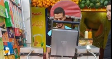 إسكندرية بلد البهجة والرزق.. 4 شباب من سوهاج ودمنهور يحولون المصيف لفرصة عمل
