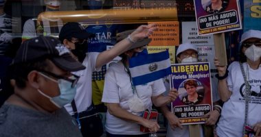 احتجاجات ضخمة فى السلفادور ضد الرئيس بسبب تقنين البيتكوين.. صور 