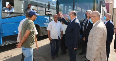 محافظ القاهرة يتابع الخدمات المقدمة لسكان عزبة أبوقرن بالشقق الجديدة