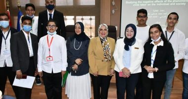 تكريم الطلاب الفائزين فى مبادرة "الباحث الصغير" بجامعة قناة السويس.. صور