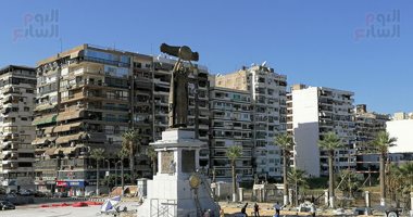 تمثال "أم الدنيا" يستقبل السفن العابرة لقناة السويس فى بورسعيد.. لايف وصور