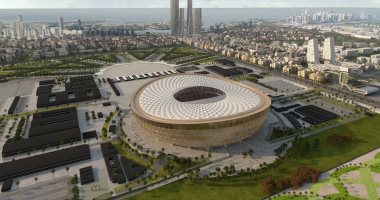 صورة الانتهاء من فرش الأرضية العشبية فى أكبر ملاعب مونديال قطر 2022
