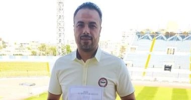 محمد طلحة يقدم أوراق ترشحه لعضوية مجلس إدارة النادى الإسماعيلى