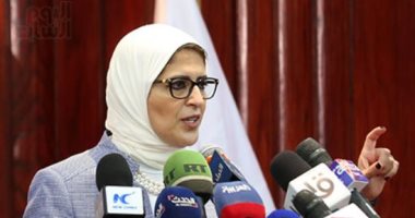 وزيرة الصحة: استقبال 250 ألف جرعة من لقاح أسترازينيكا بمطار القاهرة اليوم