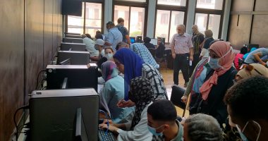 إقبال طلاب الثانوية دور ثان على معامل تنسيق جامعة القاهرة لتسجيل الرغبات