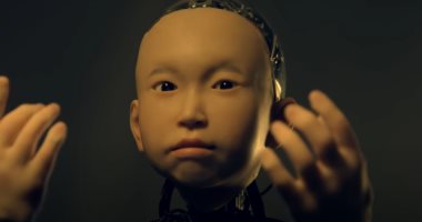 ابتكار روبوت على شكل طفل للحد من معدلات الشعور بالوحدة لدى البشر.. صور