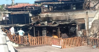 شاهد تفاصيل الحريق الهائل بمطعم شهير بمنطقة جليم بالإسكندرية