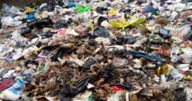محافظ القليوبية يستجيب لشكوى أهالى الخصوص من تراكمات القمامة حول "الدائرى"
