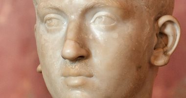 ألكسندروس سيفيروس تولى حكم روما وهو فى سن الـ14 عاما.. فكيف كان حكمه؟
