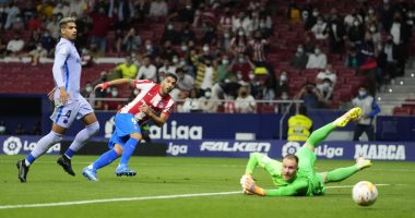 سواريز يضيف ثانى أهداف أتلتيكو مدريد ضد برشلونة بالدقيقة 44 ويرفض الاحتفال