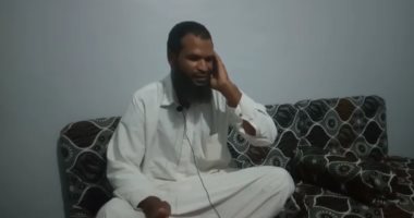 كأنك تسمع الشيخ الطبلاوى.. خطيب مسجد يبدع فى تلاوة القرآن بالمنيا.. فيديو