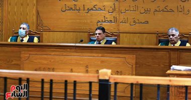 مرافعة النيابة في إعادة محاكمة محمود عزت باقتحام الحدود الشرقية خلال ساعات