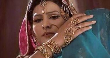 وفاة الممثلة الهندية مانيشا ياداف إحدى بطلات "جودا أكبر" عن 29 عامًا متأثرة بنزيف المخ