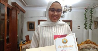 فخر المنيا.. نور طالبة إعدادى تحصد المركز السابع بأولمبياد اللغة الإنجليزية (فيديو)