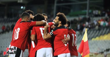 ماذا فعل منتخب مصر ضد منتخبات التصنيف الأول قبل قرعة الدور الفاصل للمونديال؟