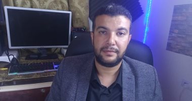 حنجرة ذهبية.. "عبد الرحمن" يقلد القراء القدامى لإذاعة القرآن الكريم.. فيديو