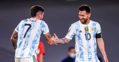 صورة الأرجنتين تكتسح أوروجواي بثلاثية نظيفة في تصفيات كأس العالم.. فيديو