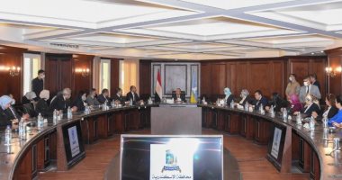 محافظ الإسكندرية يستقبل أعضاء مجلس النواب عن تنسيقية شباب الأحزاب والسياسيين 