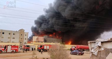 ندب الأدلة الجنائية لمعاينة حريق بمخزن كرتون دون حدوث إصابات بوسط الإسكندرية 
