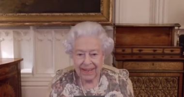 الملكة اليزابيث تلتقى بالحاكم العام الجديد لنيوزيلندا عن طريق محادثة فيديو