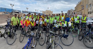 تنظيم رالى دراجات بالإسكندرية لدعم تقليل الانبعاثات الكربونية بأفريقيا.. صور