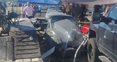 إصابة شخصين في حادث تصادم سيارتين بمحور الأوتوستراد