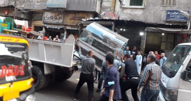 شرطة المرافق تشن حملة لإزالة الإشغالات من ميادين وشوارع المحافظة