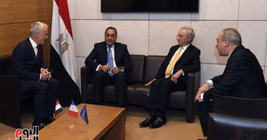 رئيس الوزراء من فرنسا: مصر تتمتع بالاستقرار والرؤية الواضحة 