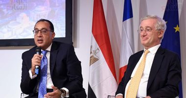 رئيس الوزراء من فرنسا : مصر الوحيدة بالشرق الأوسط التي بها بنية تحتية ضخمة لتسييل الغاز