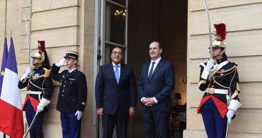 رئيس وزراء فرنسا: مصر دولة محورية وذات حضارة عظيمة وحريصون التعاون معها