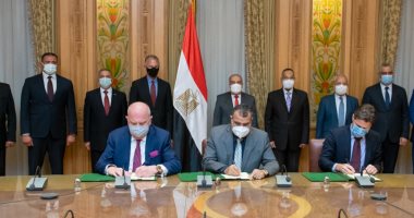 وزير الإنتاج الحربى يشهد توقيع اتفاقية لتصميم محطات معالجة وتحلية المياه   