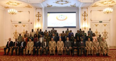 القوات المسلحة تحتفل بتخريج 3 دورات تدريبية للوافدين من 18 دولة أفريقية