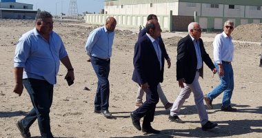 محافظ بورسعيد: استمرار أعمال رصف ورفع كفاءة الطرق بالمنطقة الصناعية