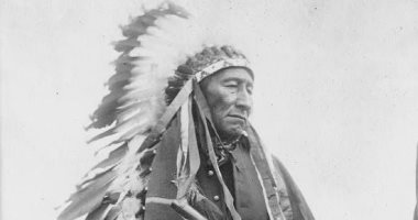 صور لسكان أمريكا الأصليين بتوقيع إدوارد إس كيرتس من أوائل القرن العشرين