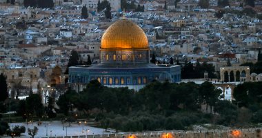 مطرانية القدس تدين اعتداء المستوطنين على مقبرة مسيحية تابعة لها