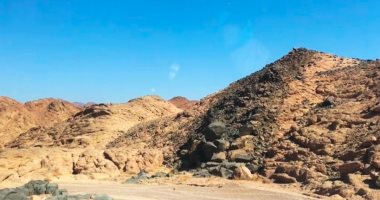 سحر وجمال جبال ومسارات الوديان فى محمية نبق بجنوب سيناء.. صور