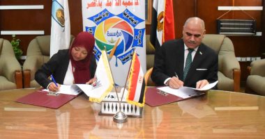 رئيس جامعة الأقصر يشهد توقيع بروتوكول تعاون مع المركز الدولى لتطوير التعليم