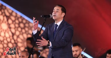 مدحت صالح يشدو بأجمل أغنياته فى حفله بمهرجان الموسيقى العربية