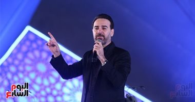 وائل جسار يفتتح حفل مهرجان الموسيقى العربية بأغنية "بحبك يا مصر"