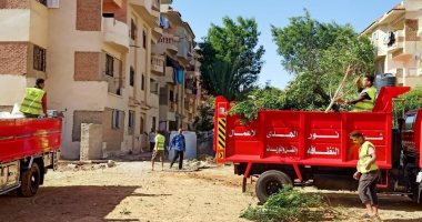 صيانة أعمدة الإنارة وتغطية الكابلات وإصلاحها حفاظا على الأرواح برأس غارب.. صور